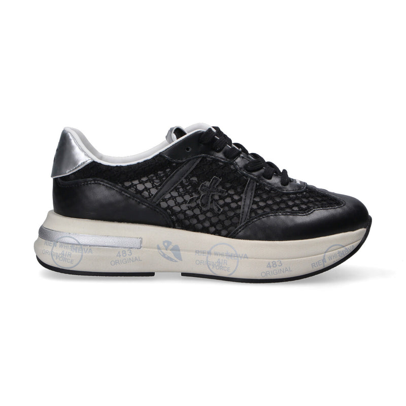 Premiata sneaker Cassie ricamata nera