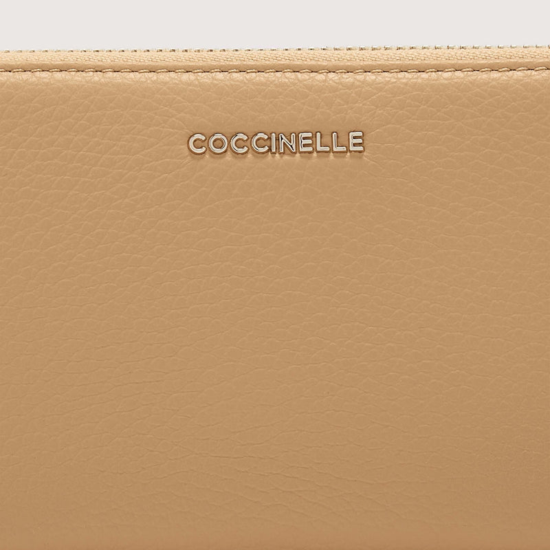 Coccinelle portafoglio metallic soft beige